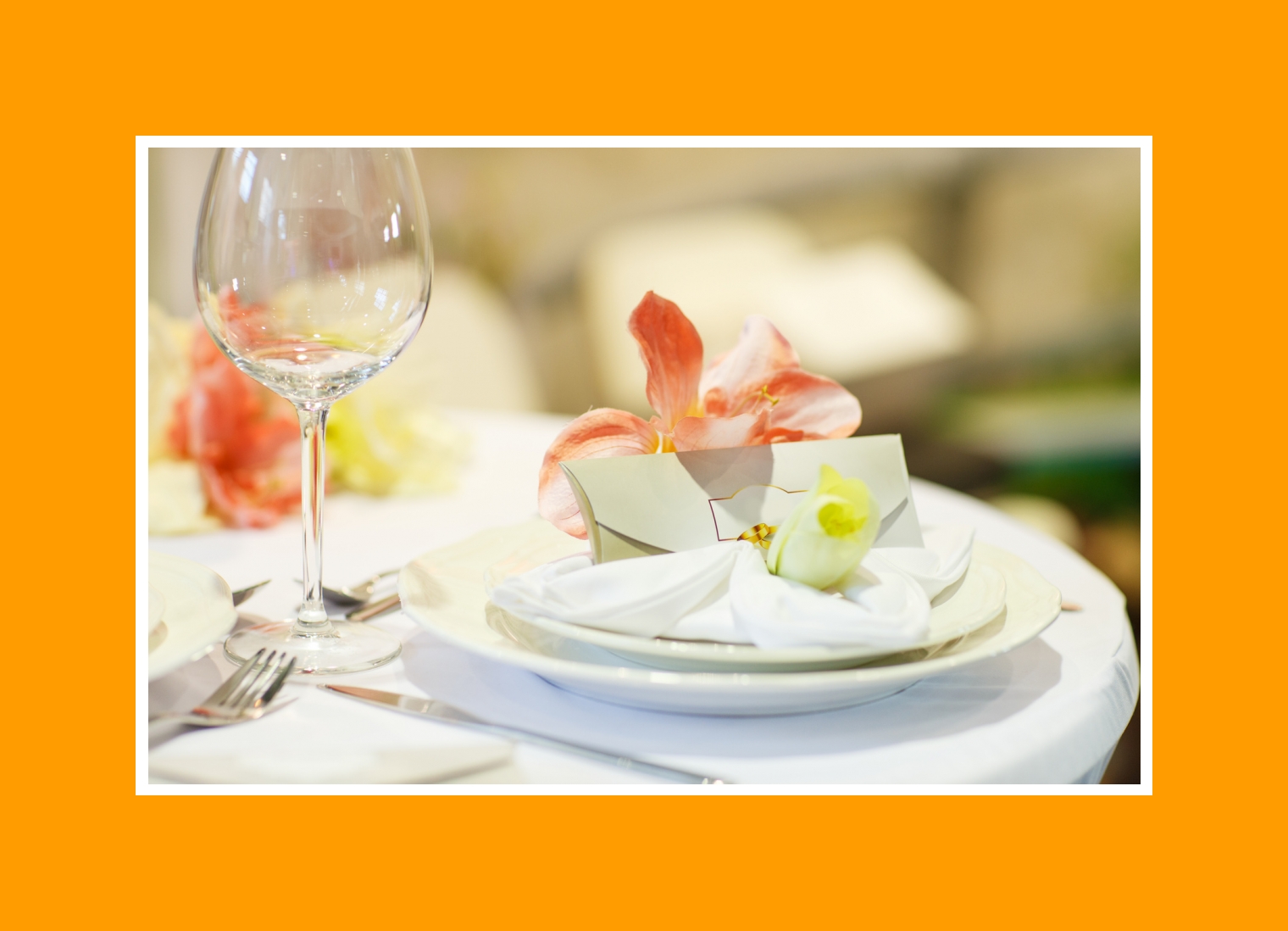 Servietten mit Blumen Tisch Hochzeit