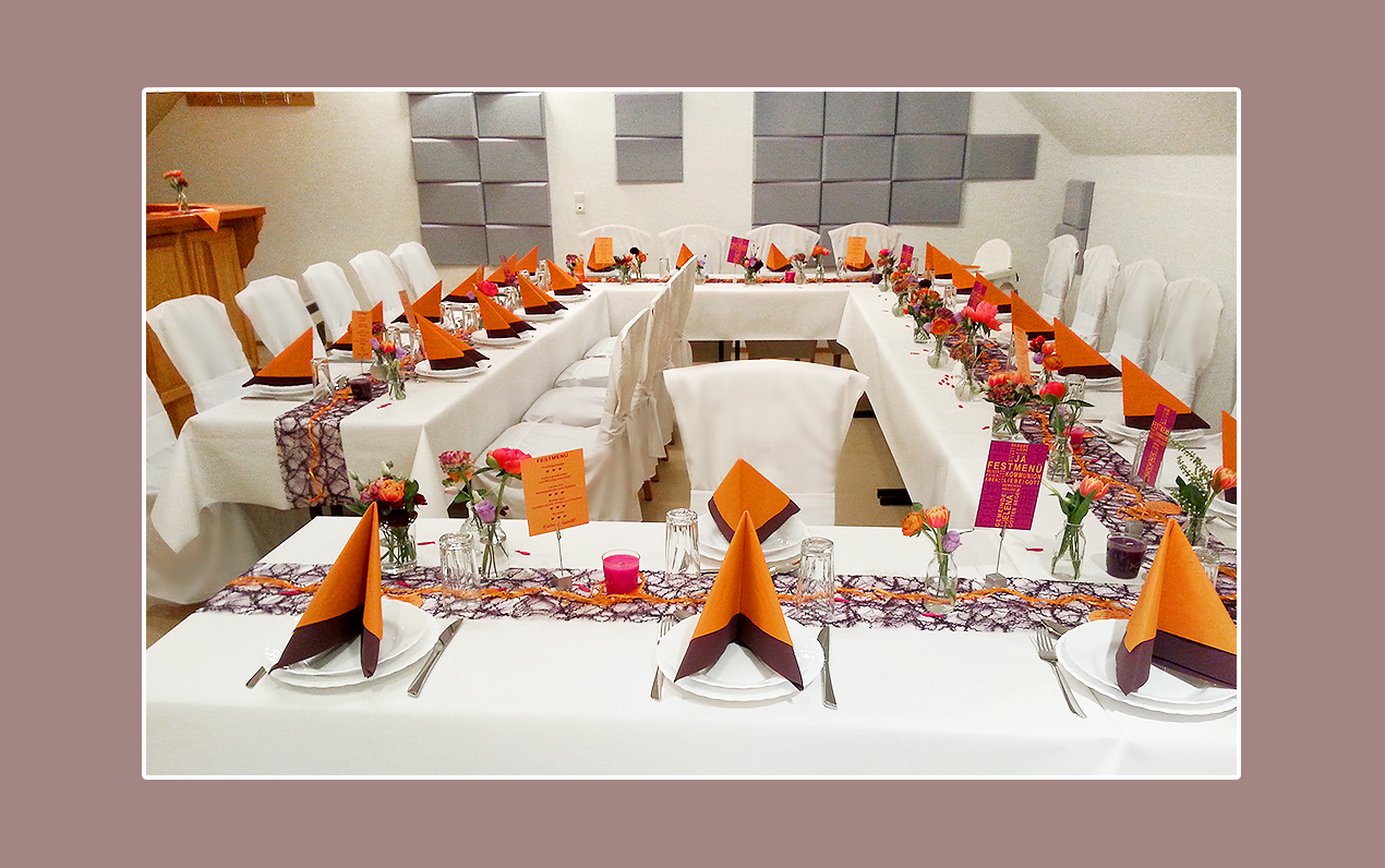 Hochzeitsdeko Tisch Orange-Lila